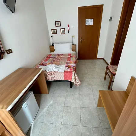 Rosa Otel Caorle