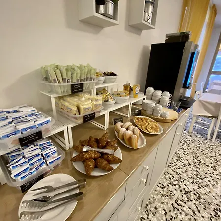Otel Rosa 2*