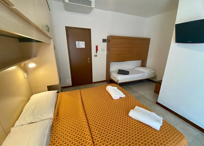 Отель Rosa Каорле