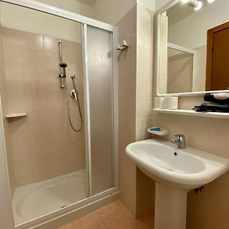 Hotel Rosa 2*