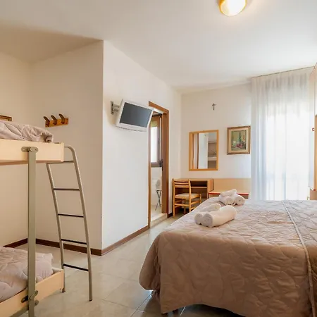 Hotel Rosa 2*